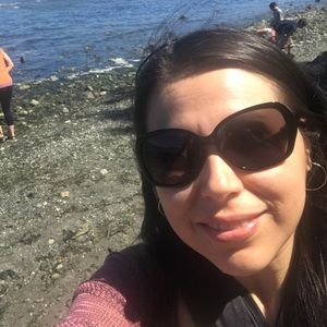 Meet your Posher, Rosario